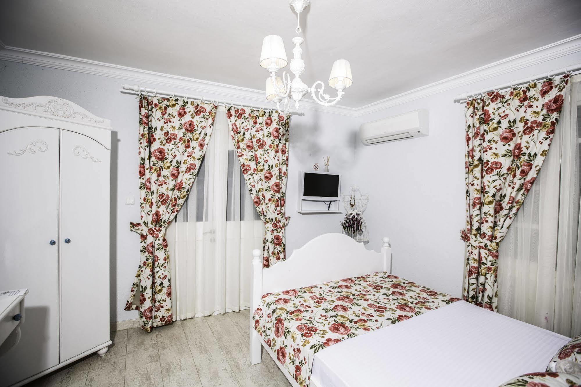 The White Hotel Alaçatı Exteriér fotografie